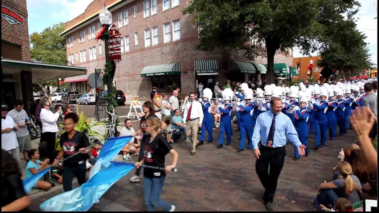 winter-garden-christmas-parade-resurrection-catholic-church